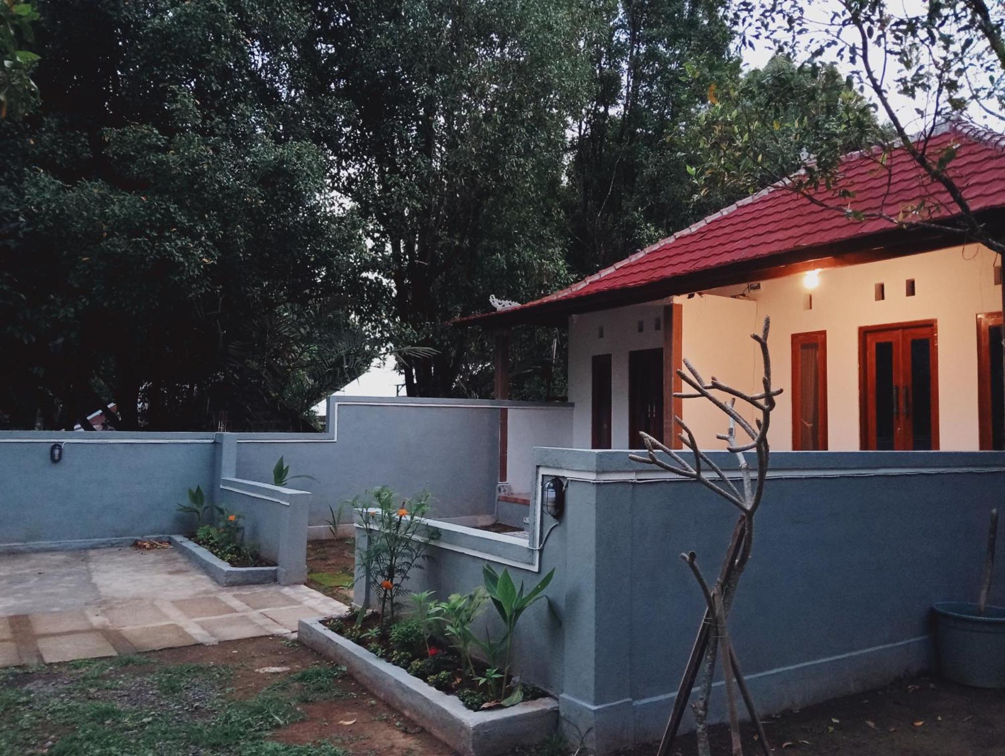 Jepun Homestay Lemukih Singaraja Εξωτερικό φωτογραφία